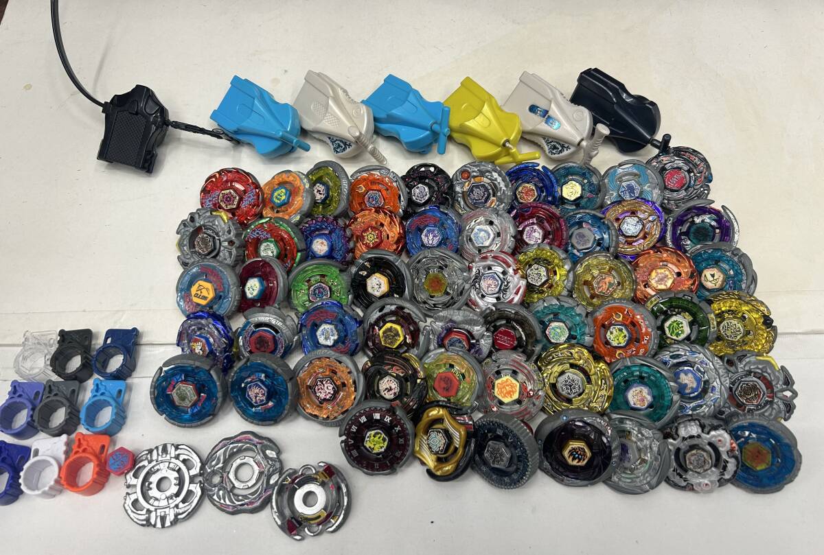 国内正規品 USED メタルファイト ベイブレード 限定【ケツァルコアトル