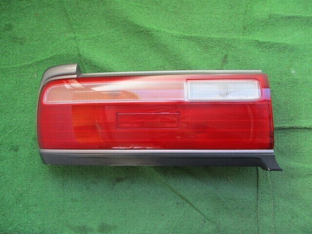 中古】330 セドリック テールランプ テールライト (検 グロリア セド
