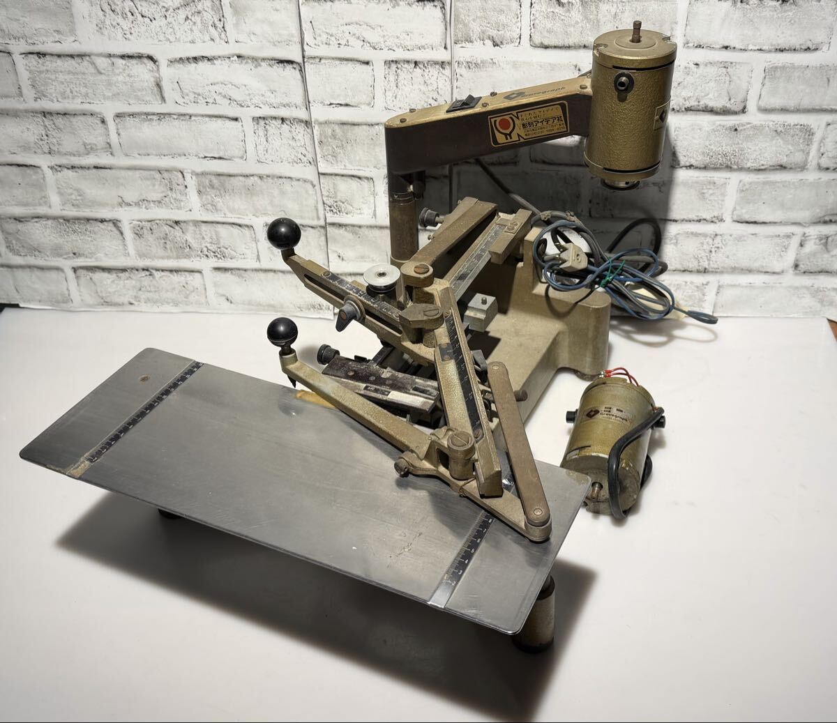 ○GRAVOGRAPH/グラボグラフ パンタグラフ彫刻機 TXL 文字プレート付き