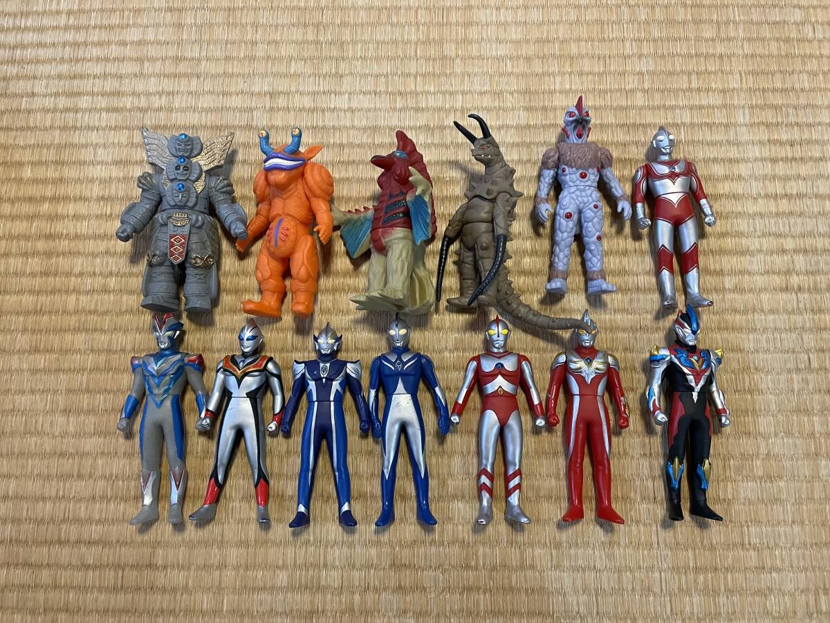 G918☆ウルトラマンギンガ ウルトラ怪獣500シリーズ ソフビ16体 ライブ