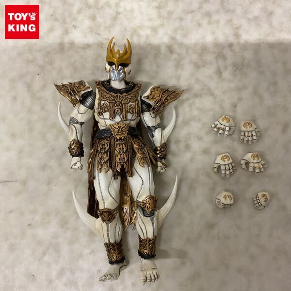 新品】SCULPT TROOPER 仮面ライダークウガ ン・ダグバ・ゼバ 未塗装未