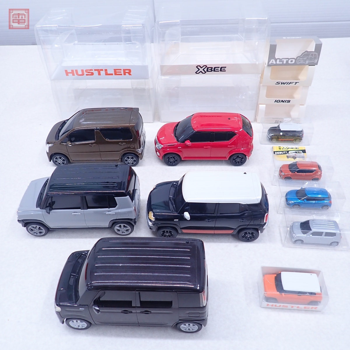 非売品スズキラパン ミニカー ケース付き コンプリートセット 1⁄64 非売品スズキラパン ミニカー ケース付き コンプリートセット 1⁄64
