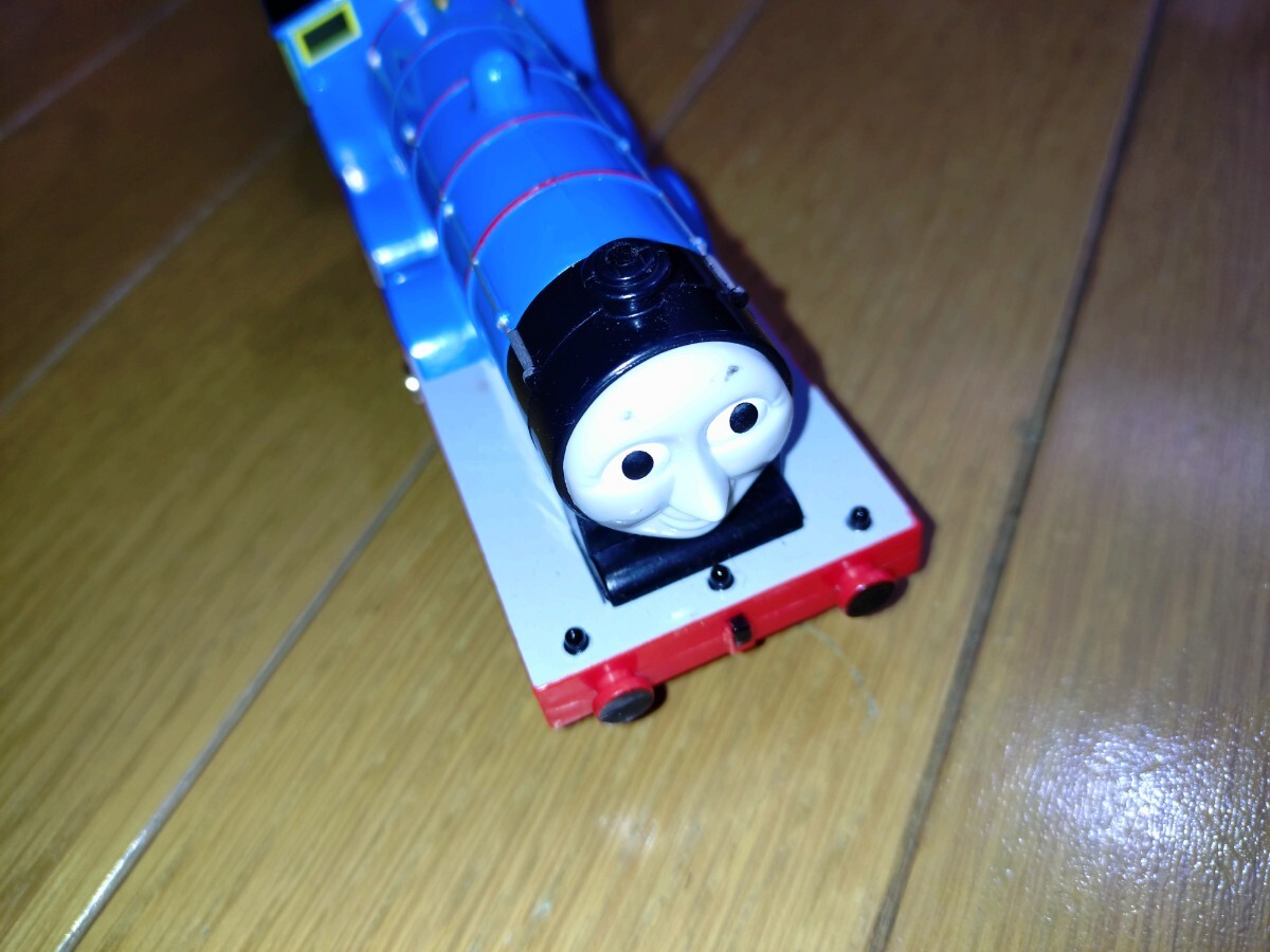 新品】☆未開封 プラレールトーマス25周年 青いピカピカトーマスの