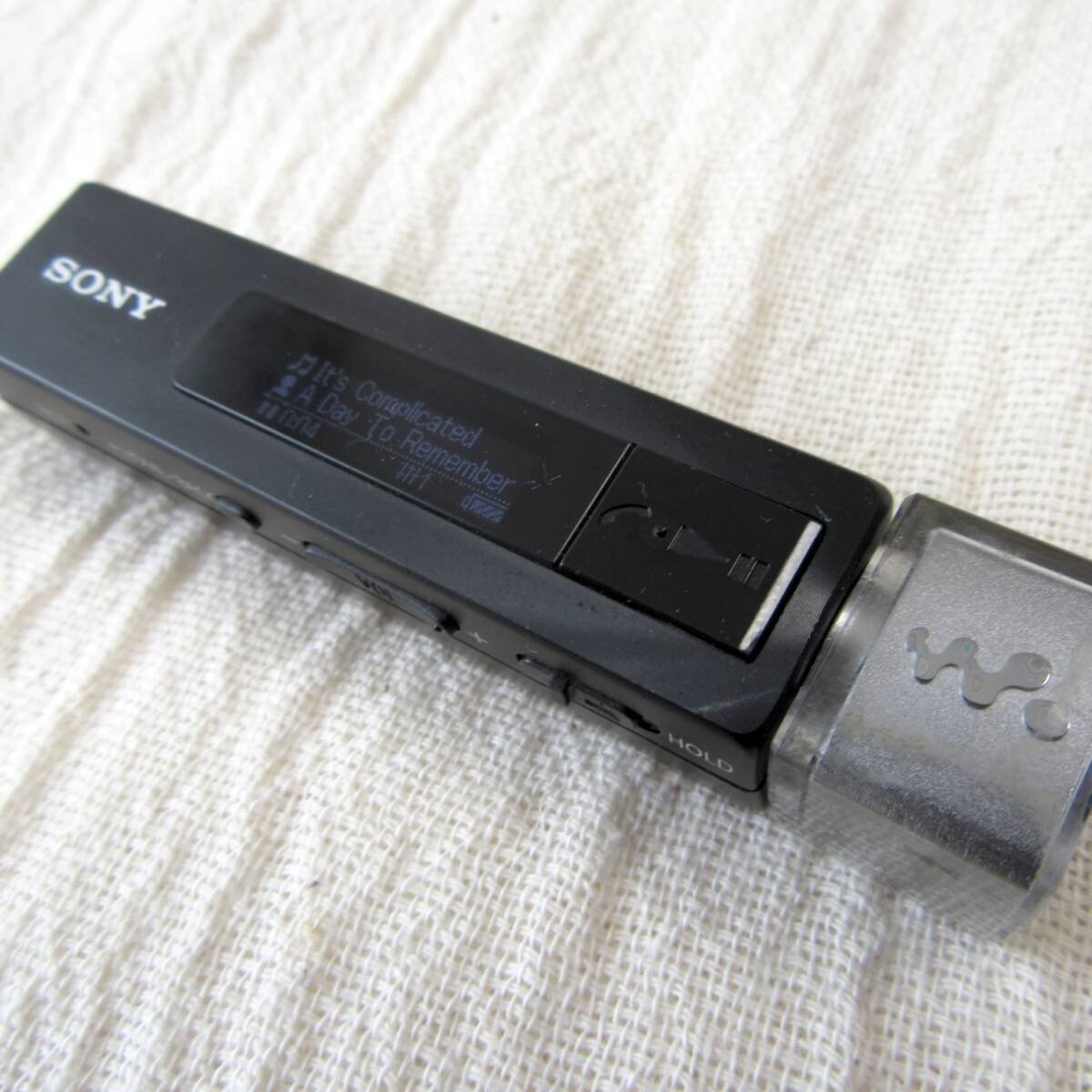 スティックタイプ】SONY ウォークマン NW-E023F 1GB ピンク おまけ