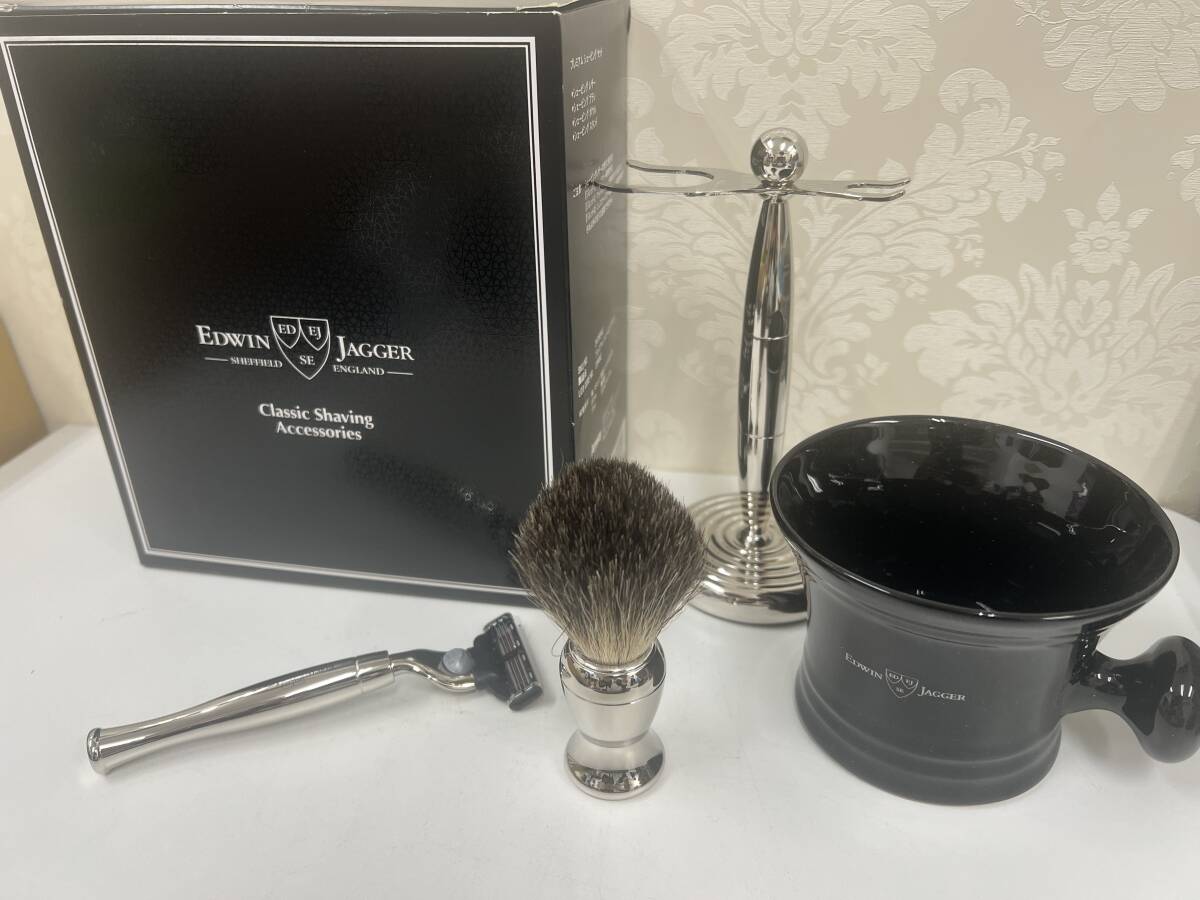 美品　フローレーザー　西洋剃刀　理容　シェービング　barber 剃刀　顔剃り 美 フローレザー プロ用 高級 替刃 西洋剃刀 検 床屋 理容 かみそり