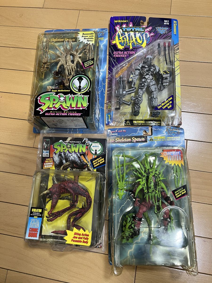 2001年 SPAWN CLASSIC 2 クラウンⅣ バイオレーターⅢ フィギュア 2体