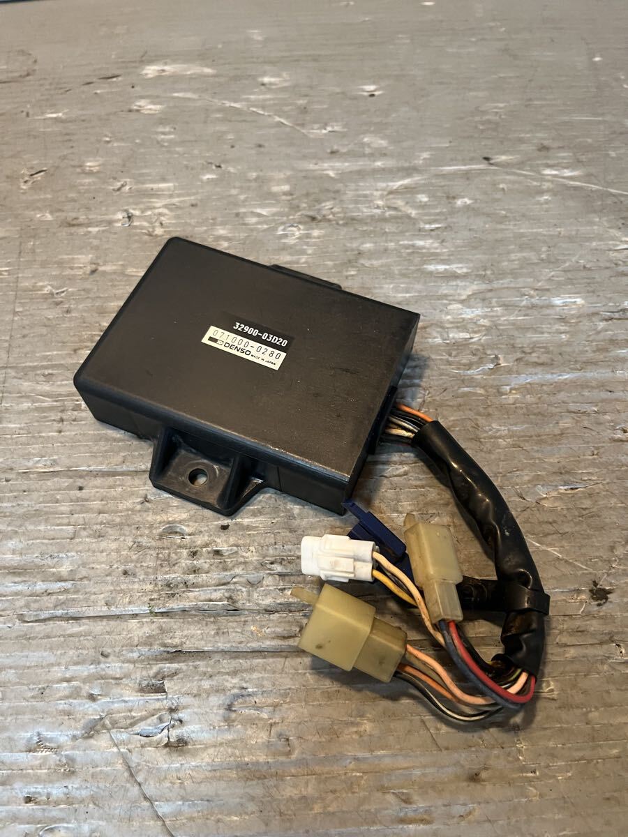 希少? RG200ガンマ用 CDI イグナイター 19D71 動作未確認の為ジャンク 