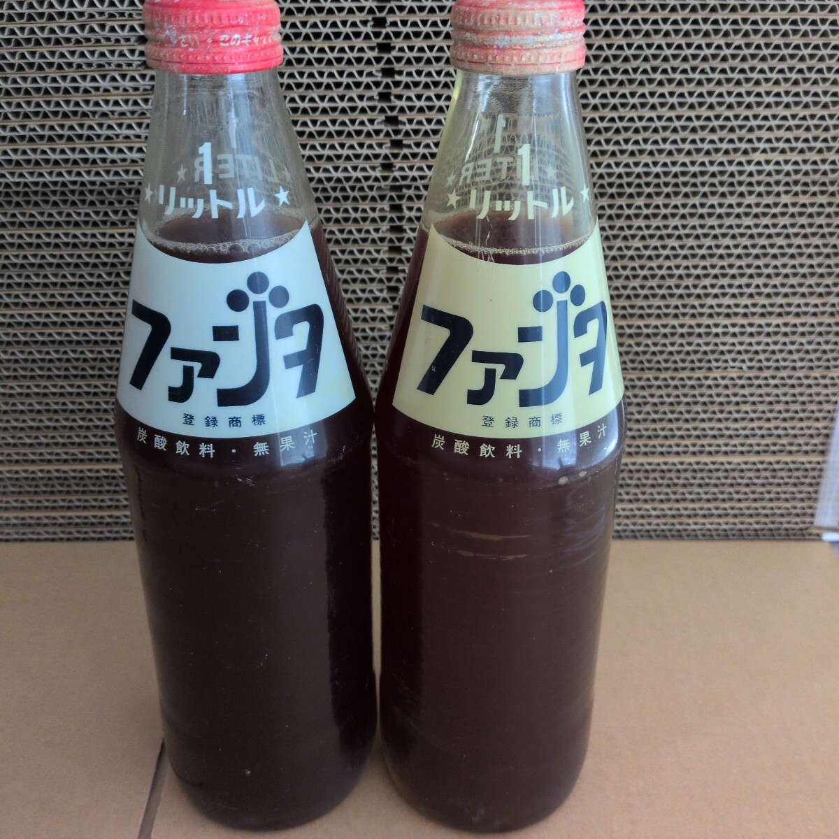 コカコーラ ファンタ グレープ 1リットル各1本 FANTA 炭酸飲料・無果汁
