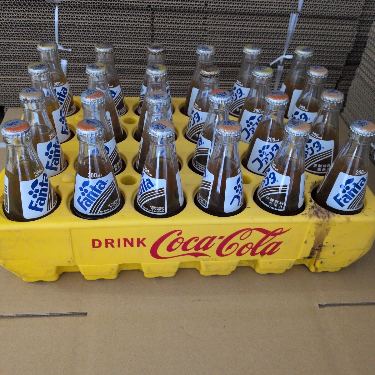 ファンタオレンジ コカコーラ 瓶 昭和レトロ 中身有 ヴィンテージ 未 
