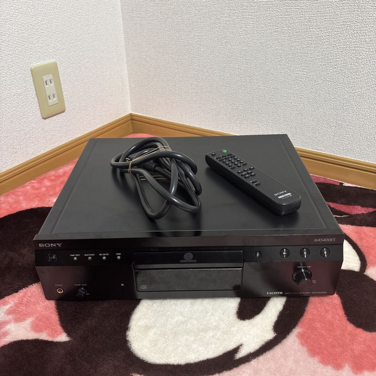 NO.0490..60. SONY PORTABLE /CD /DVD / PLAYER D-VM1 RM-DW35L /2点