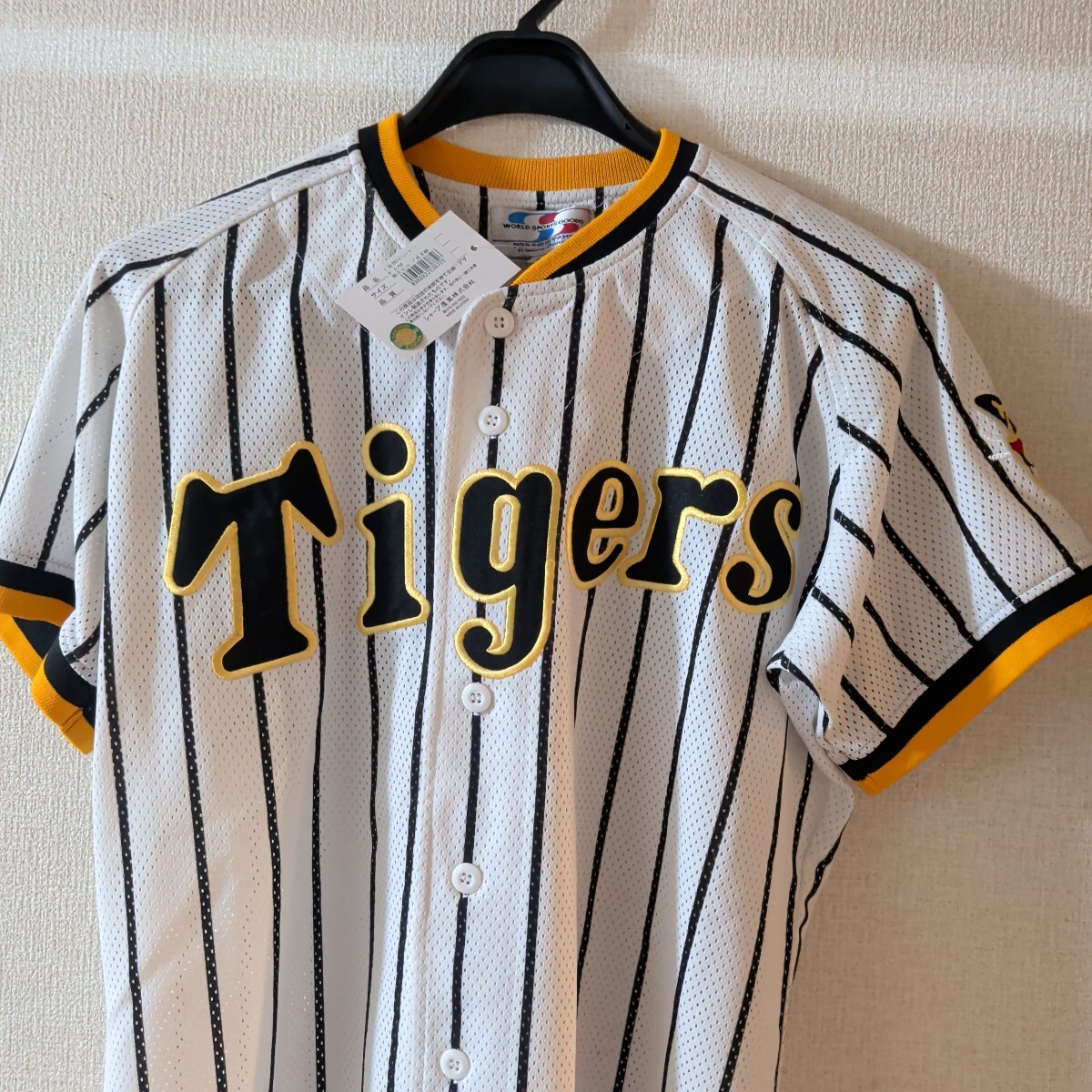 新品】新品・タグ付き！阪神タイガース 復刻キャップ（ストライプ） F