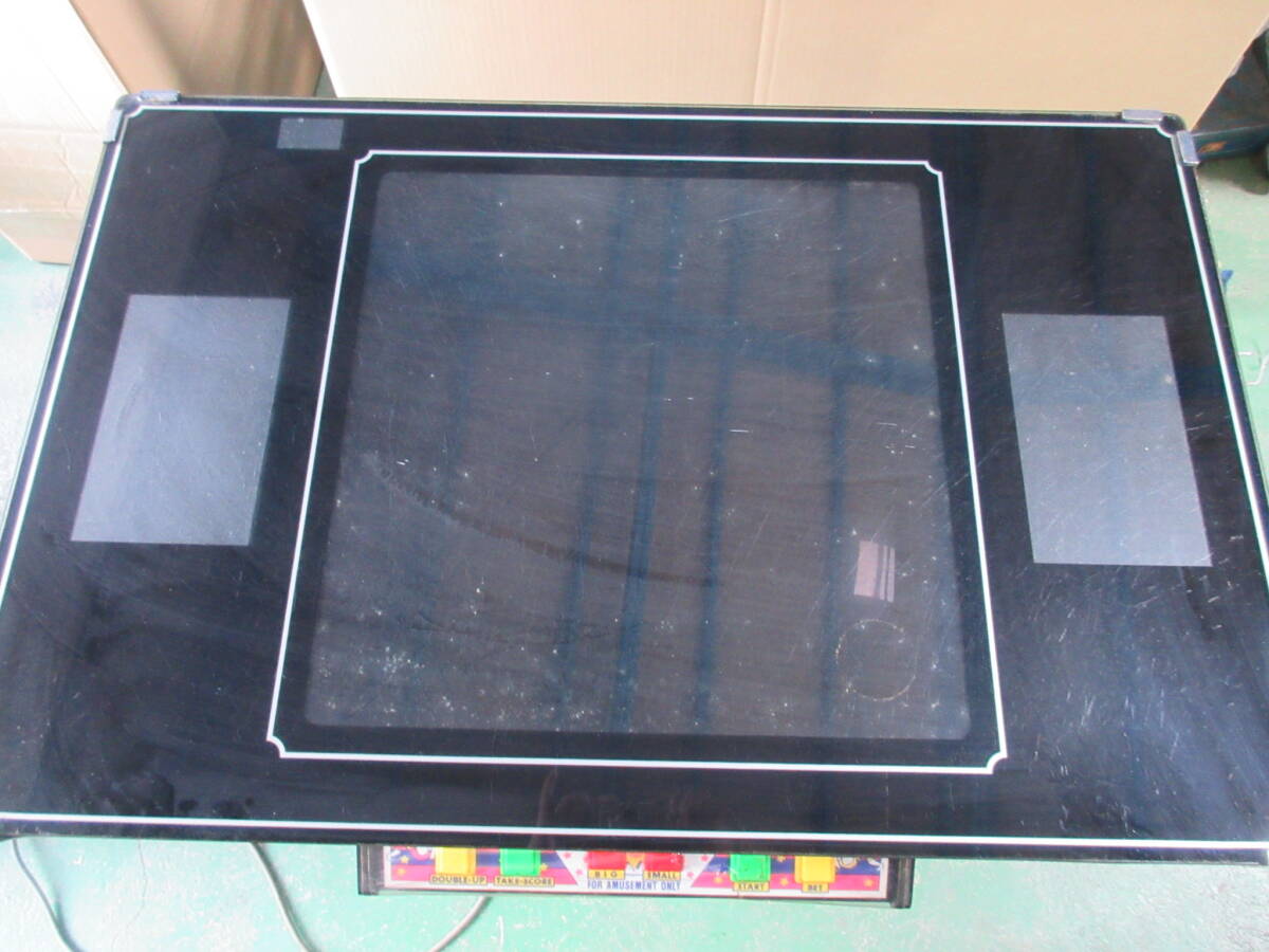 中古】LUCKY NEW 8 LINES チェリーボーナス テーブル筐体 ゲーム機 鍵