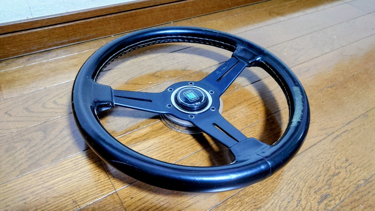 売り切り【ラッパマーク無し】NARDI ウッドステアリング 36.5