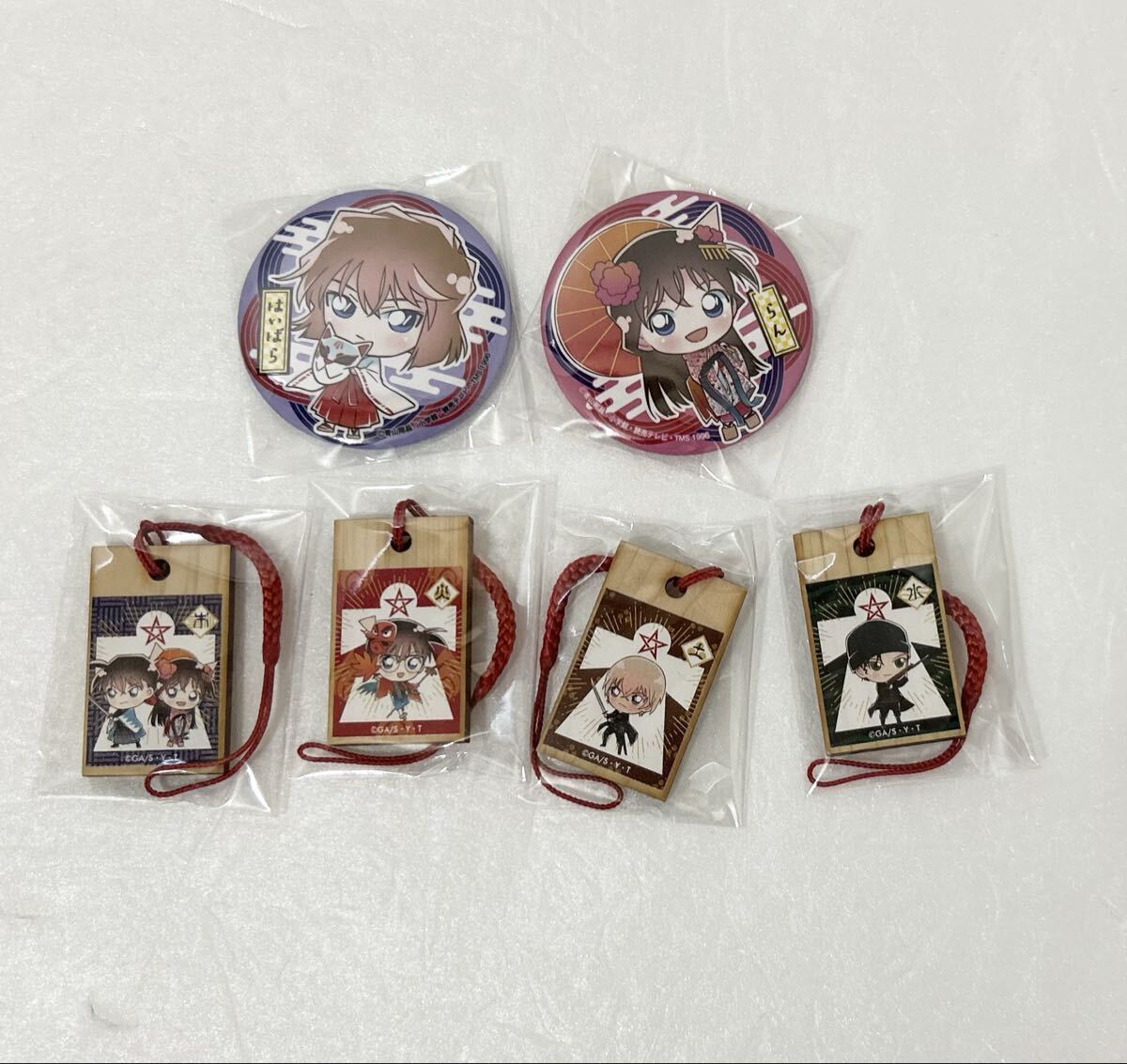 名探偵コナン　缶バッジ　工藤新一　紅の修学旅行　9点セット 新品】名探偵コナン 工藤新一 缶バッジ 紅の修学旅行の落札情報詳細