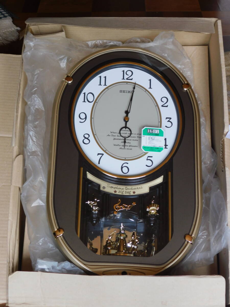 新品】【O-5455】未使用 SEIKO Hi-Fi ZIGZAG AM624G 掛時計 箱付き【千