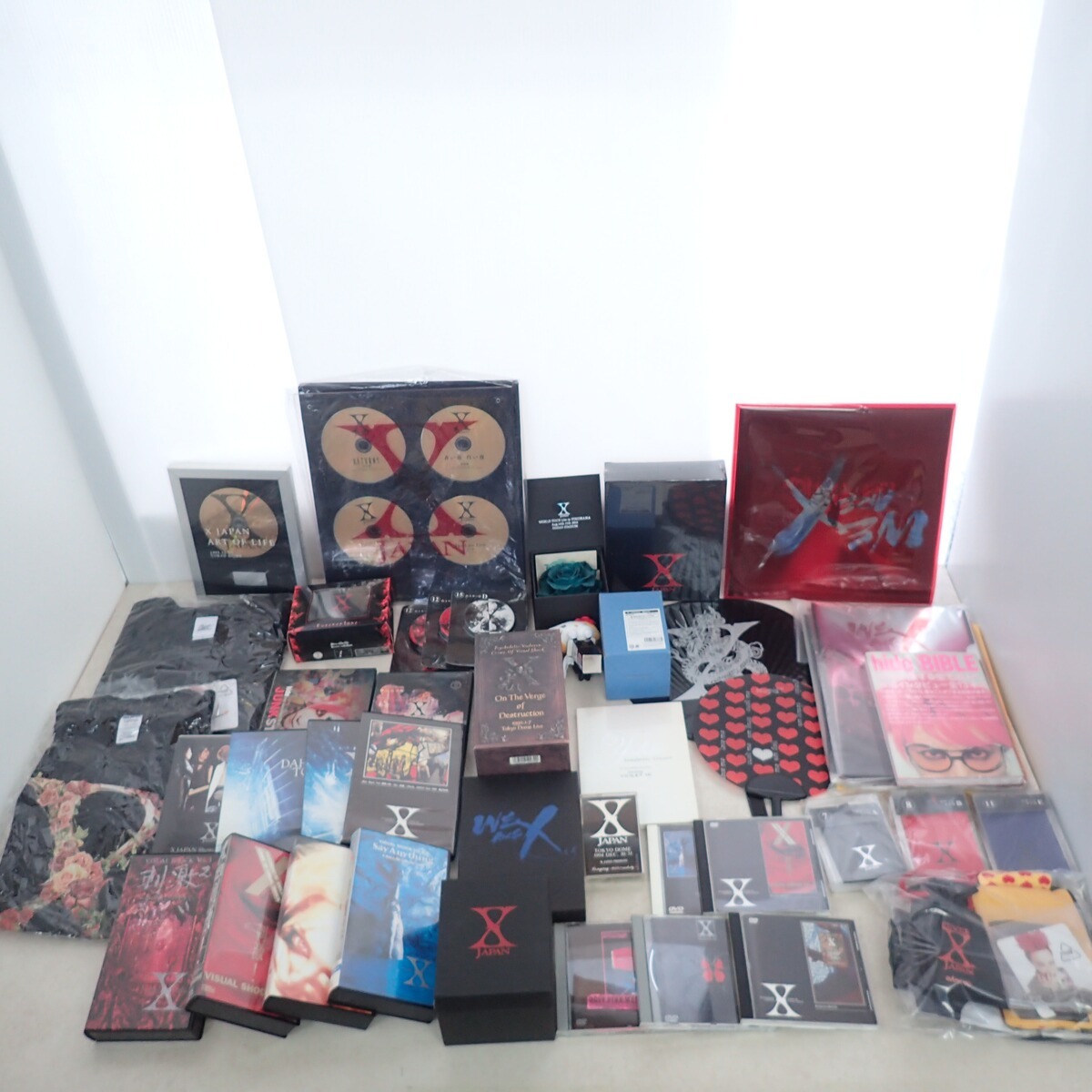 X JAPAN CD・VHSセット 映像作品・音楽CDまとめ ☆ 美品 X JAPAN コレクター セット VHS カセットテープ CD XJAPAN