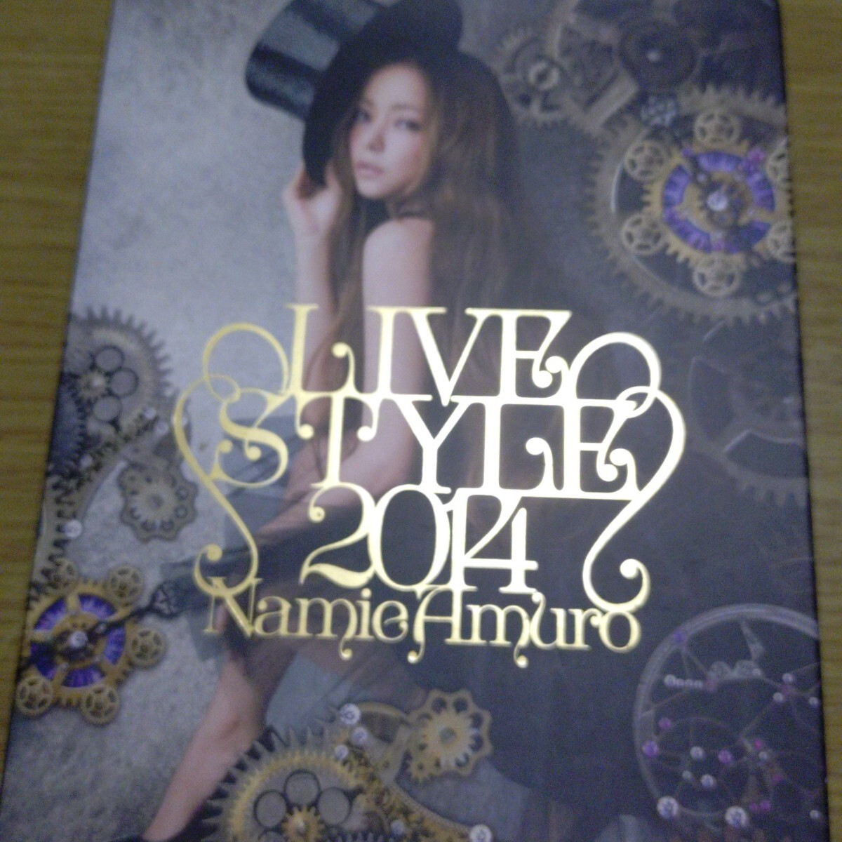 新品】安室奈美恵『namie amuro ～LIVE STYLE 2011～』生写真Cの落札