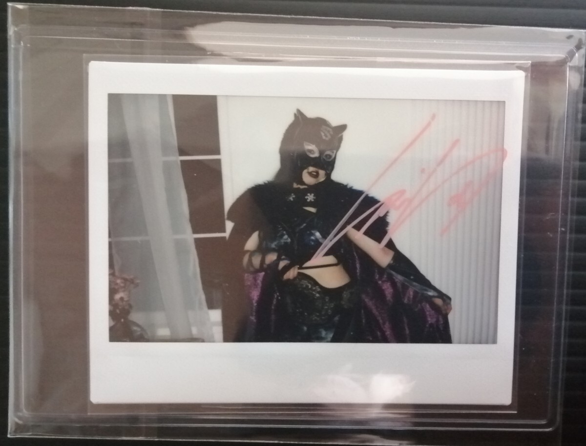 女子プロレス スターダム スターライト・キッド 直筆サイン入り写真集