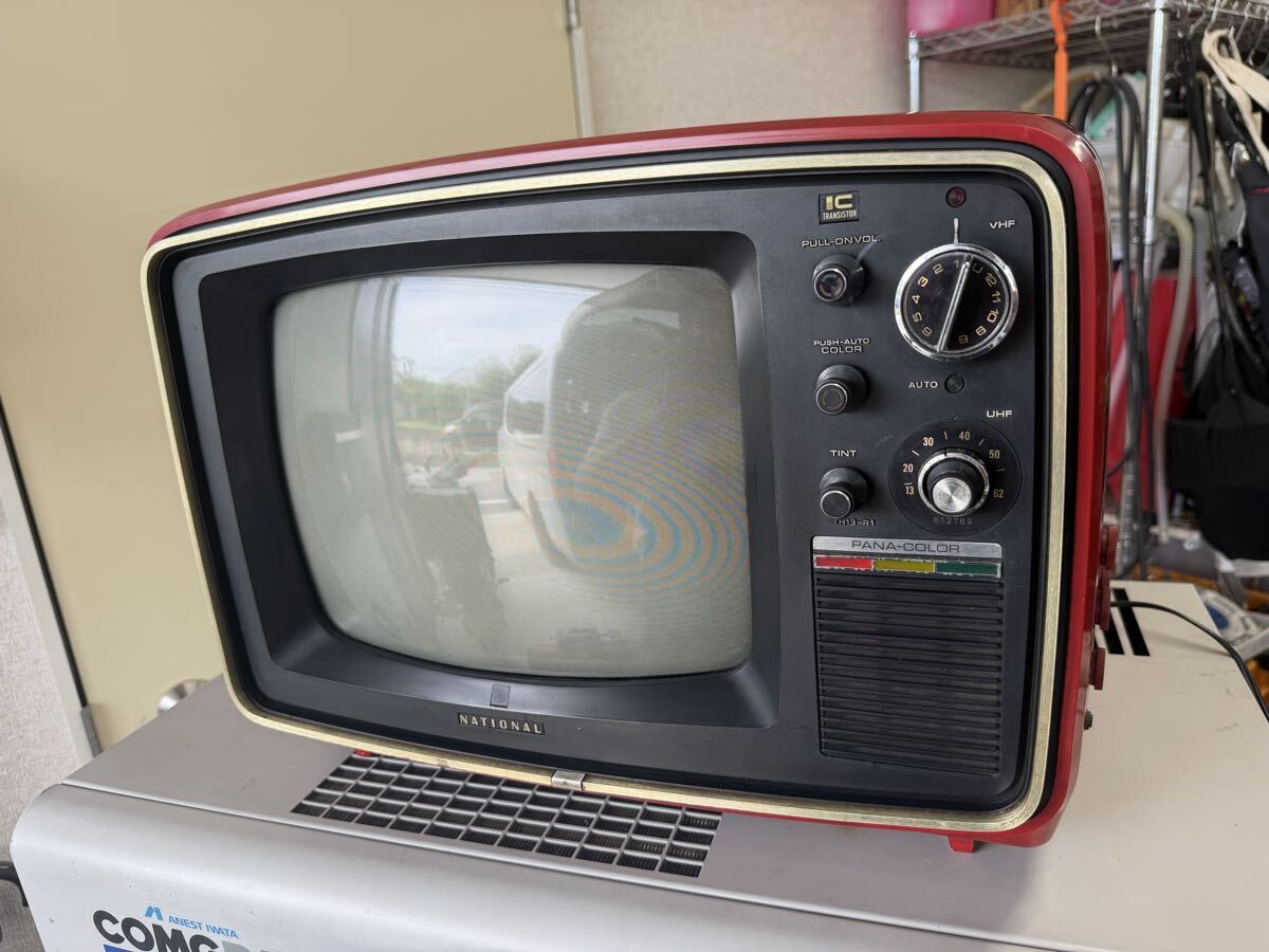 中古】Pana Color レトロ テレビ TH18-E38 76製 台セット 昭和 撮影の