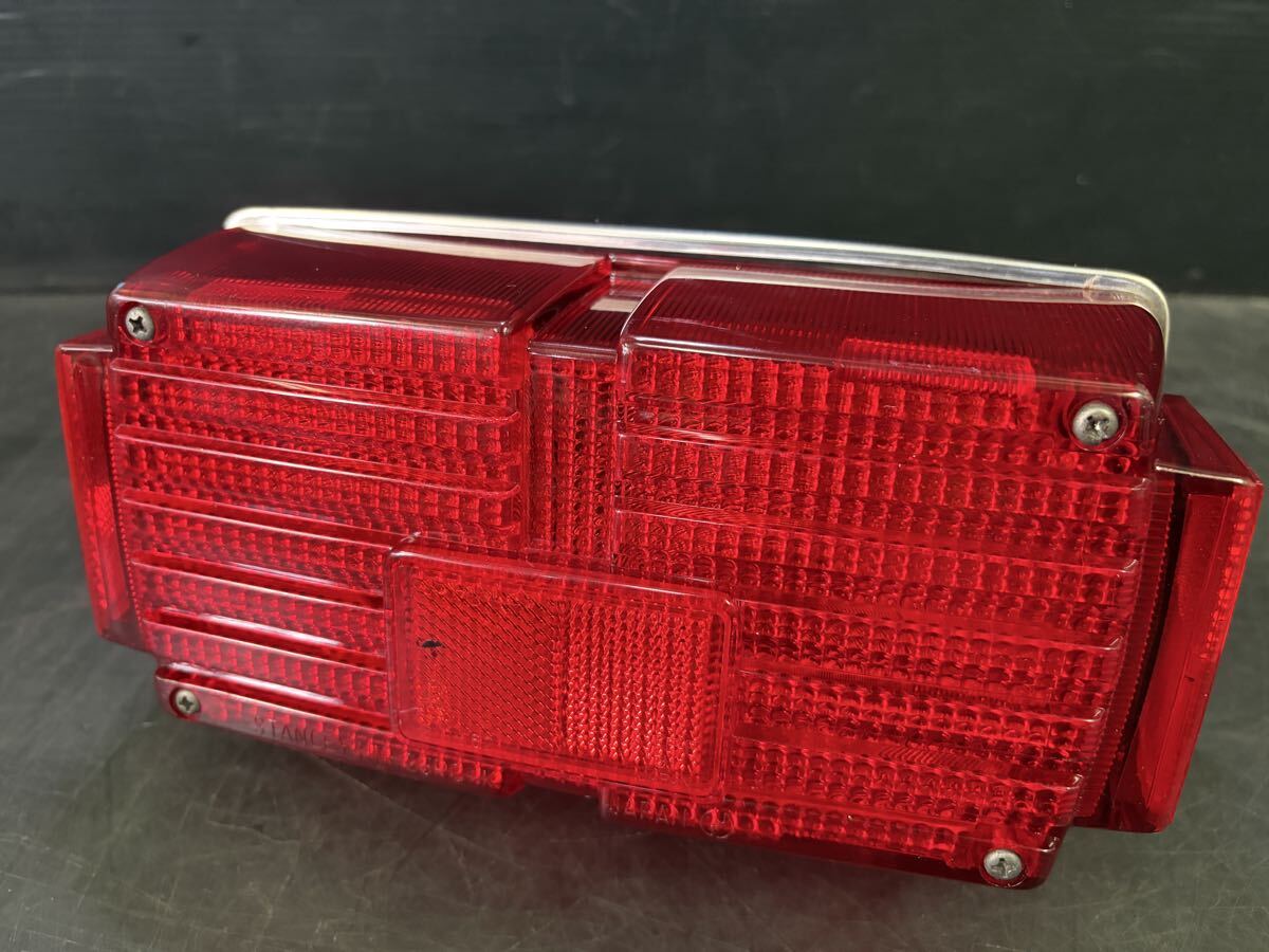 ☆送料無料☆ 美品 トヨタ セルシオ 30 後期 テールランプ 純正 LED