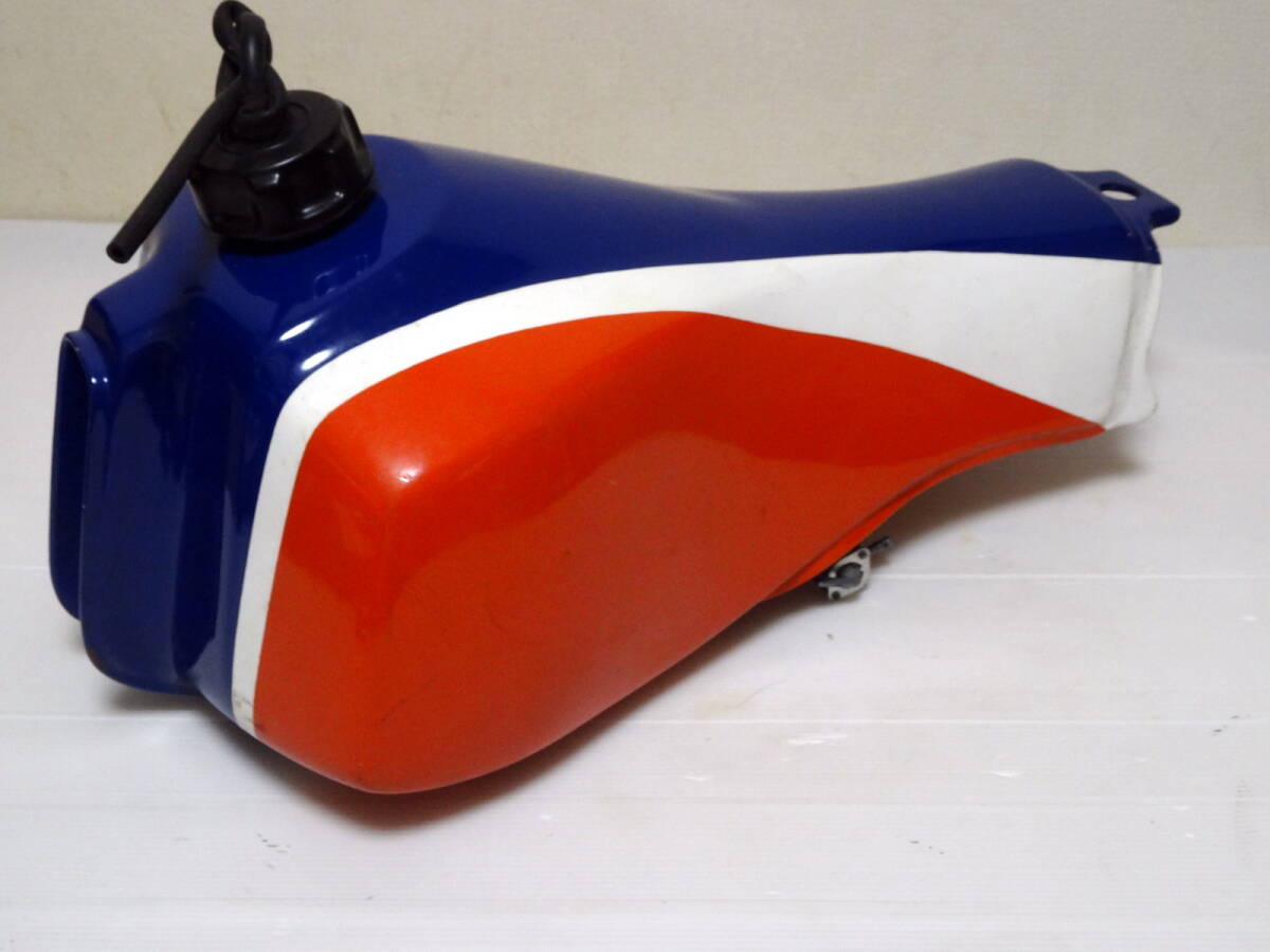 4122】スズキ.GSX250L純正ガソリンタンクコック・燃料コック