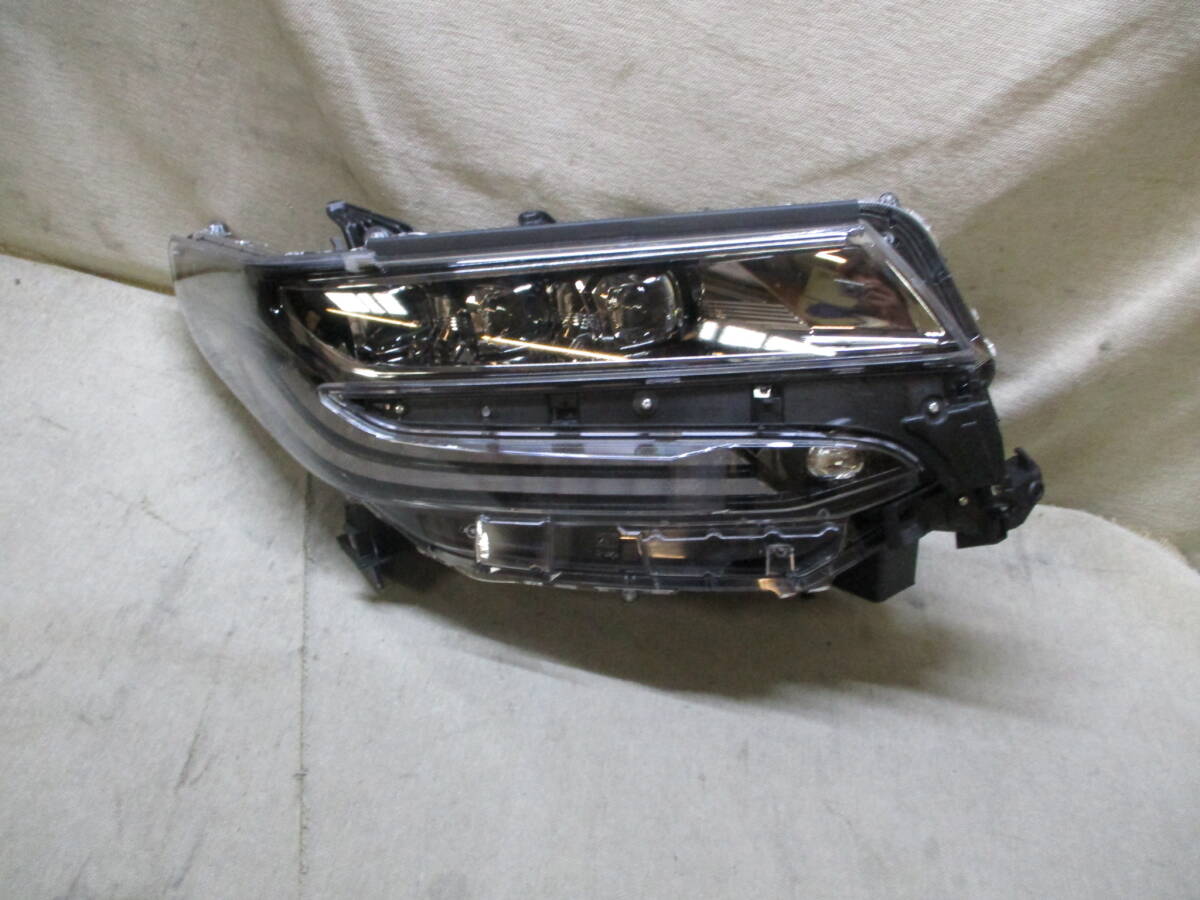 トヨタ アルファード AGH30 後期 純正 2眼 LED 右ヘッドライト