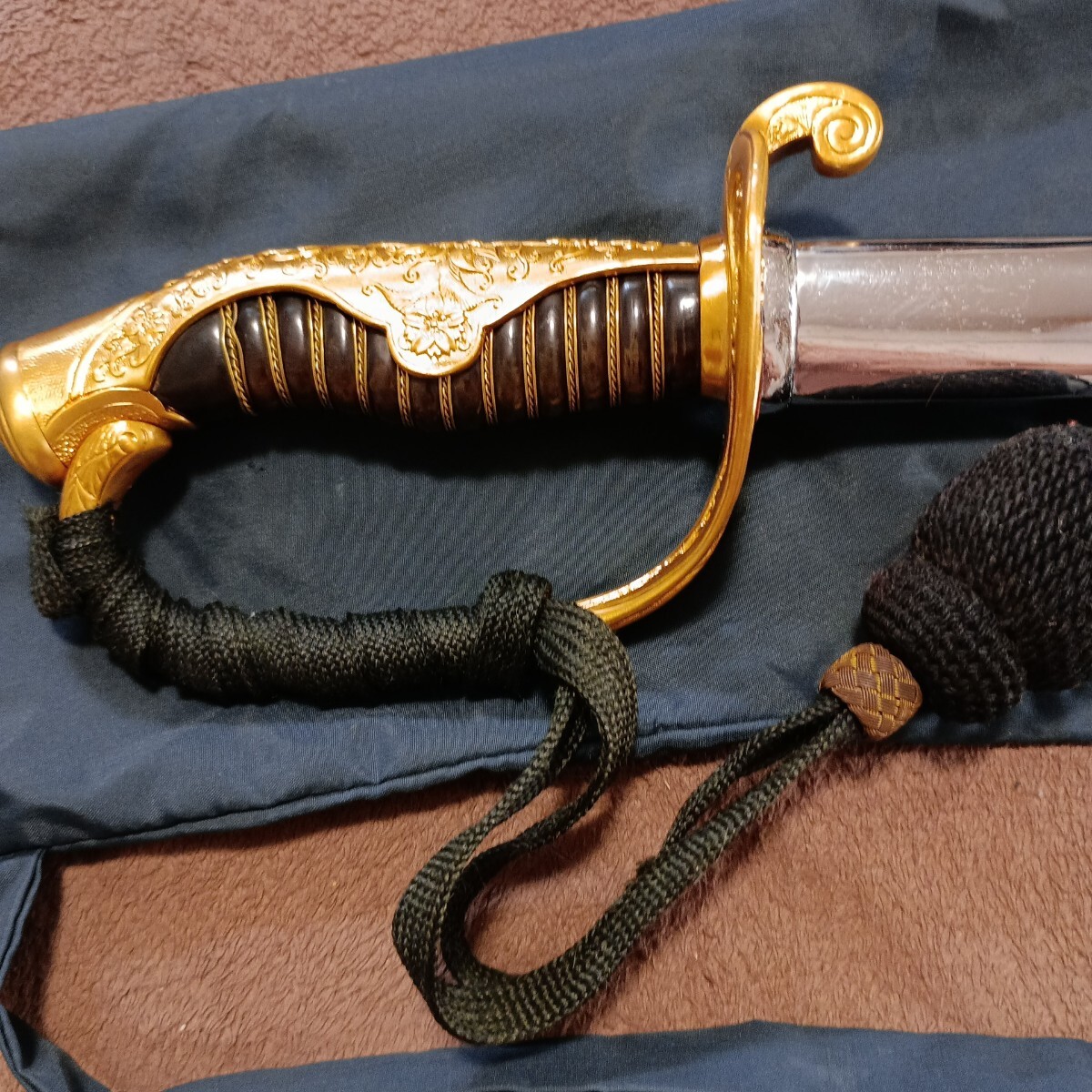 771 時代武具 高級模造刀 日本刀 太刀 家紋螺鈿細工 刀掛付 全長約97.5