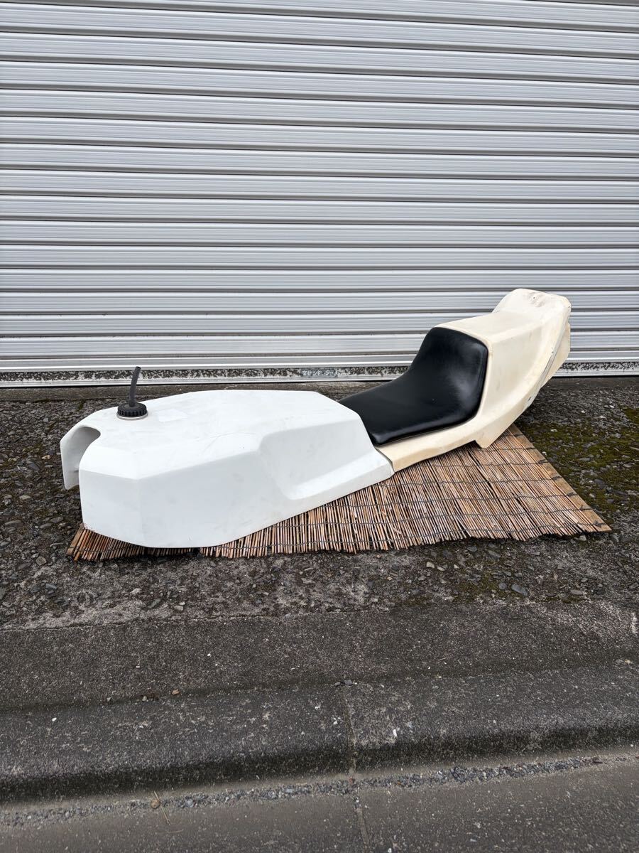 新品】CBX400F/550F用 シングルシート 塗装済み 青白 ヒロセ セレクト