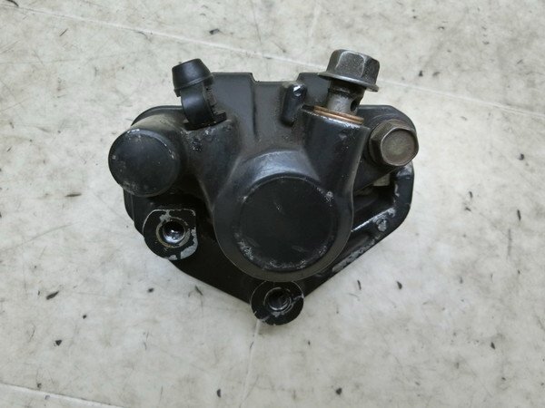 トヨタ　セルシオ　30 31 後期　純正フロントキャリパー左右セット　中古品 トヨタ セルシオ 30 31 後期 純正フロントキャリパー左右セット 中古品