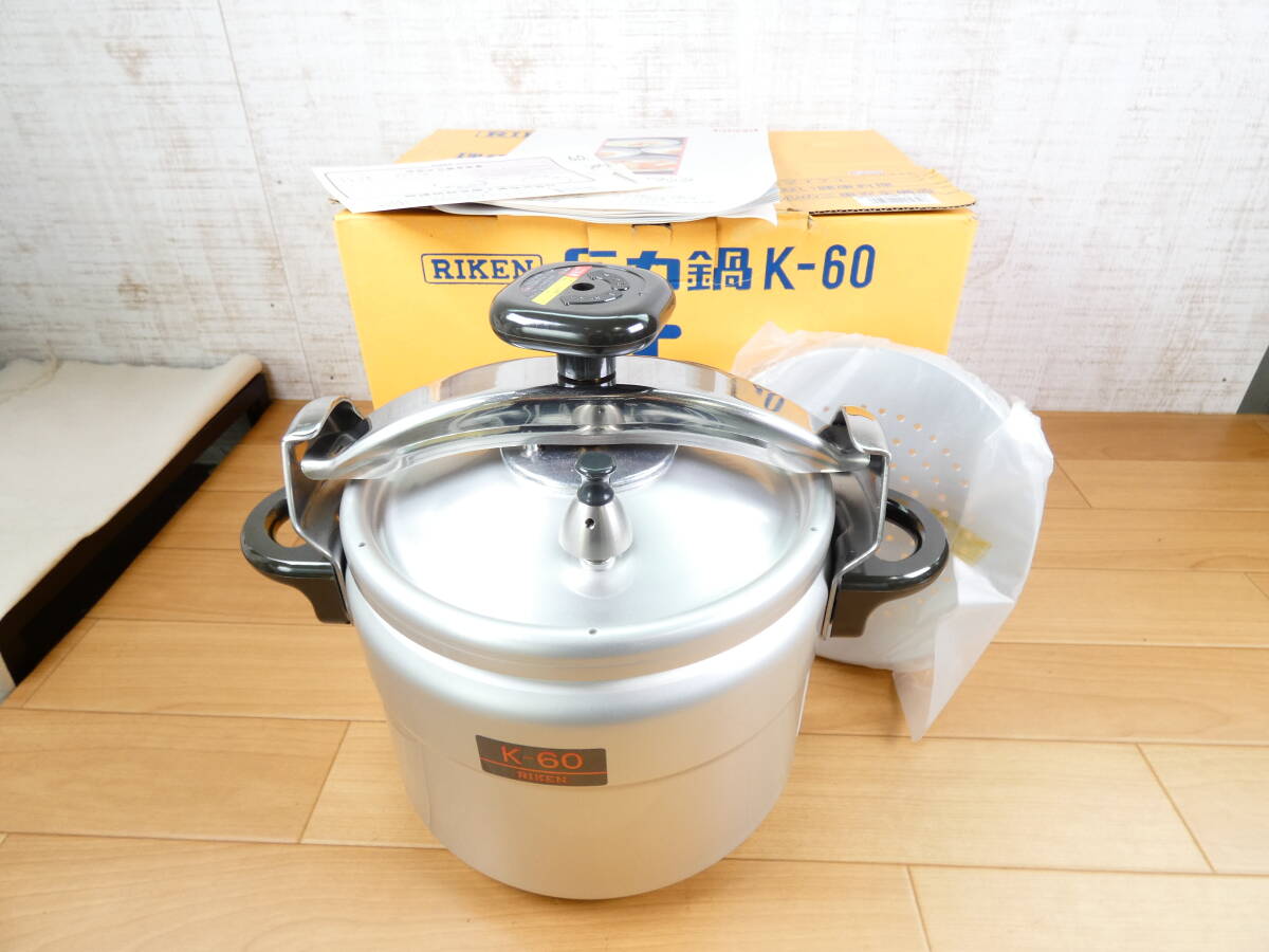 RIKEN 圧力鍋 ゴールド デラックス8L ♢長期的未使用保管品♢箱劣化など有 RIKEN 圧力鍋 ゴールド デラックス8L ♢長期的未使用保管品♢箱劣化