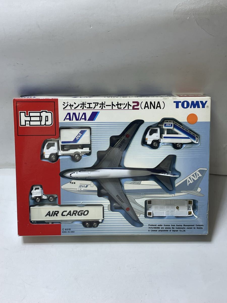 新品】即決☆ トミカ ジャンボエアポートセット3 (JAL) ボーイング747