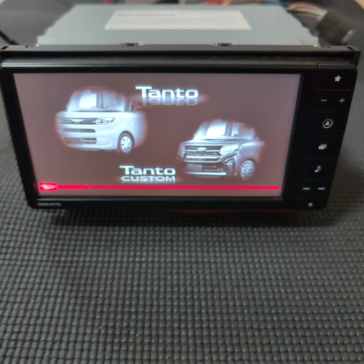 DAIHATSU 86180-B1250 AVH-8298 ロッキー 純正 納車外し 9インチ