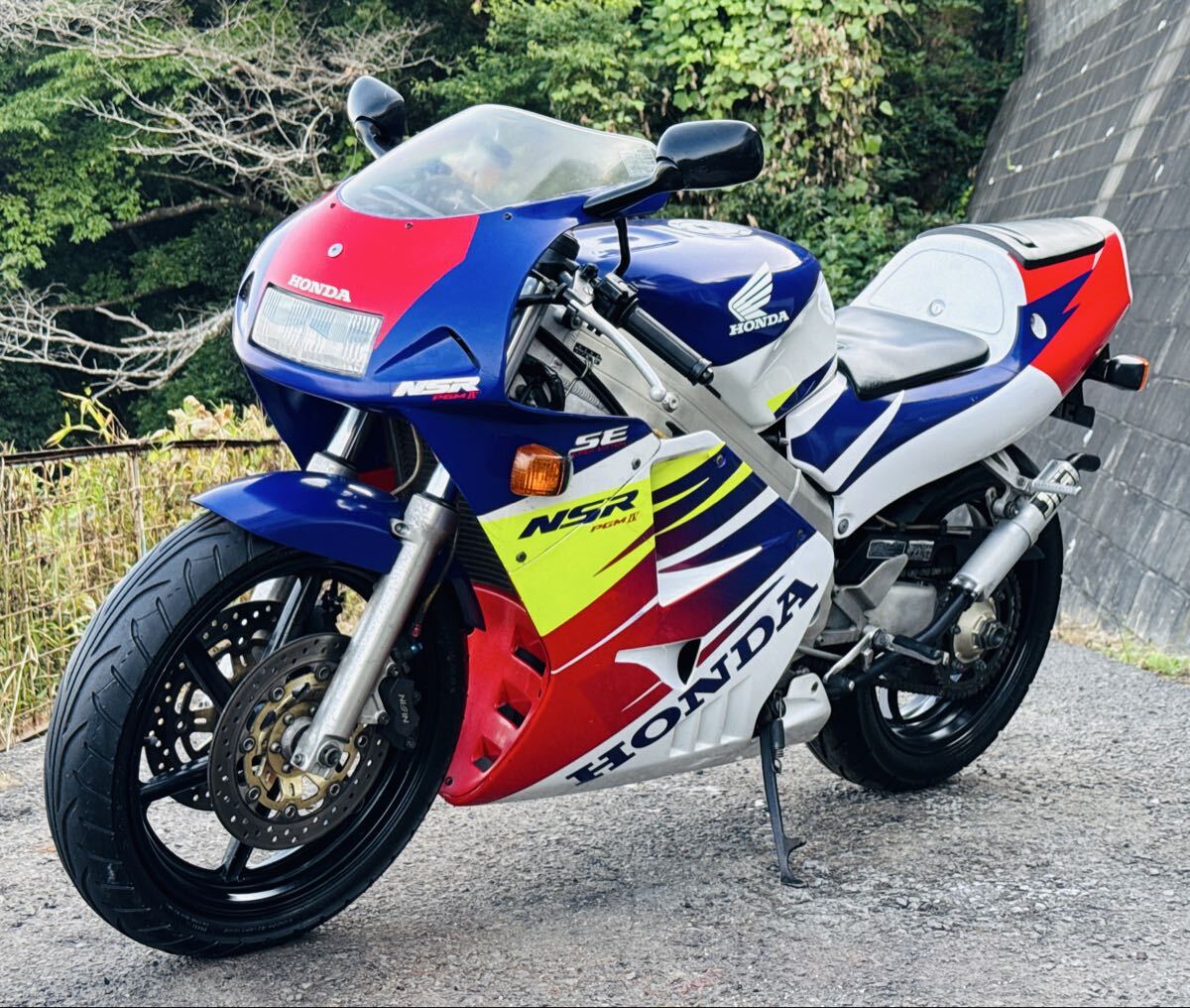 激安！NSR250R用社外製FRPゼッケンプレート/スリットタイプ！MC28/94