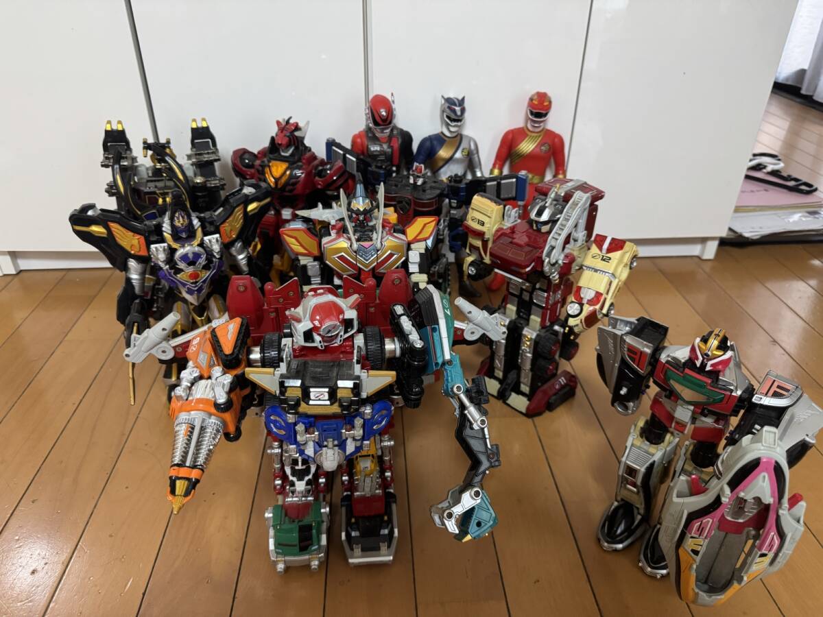 未開封【未使用】未来戦隊 タイムレンジャー シャイニングヒーロー