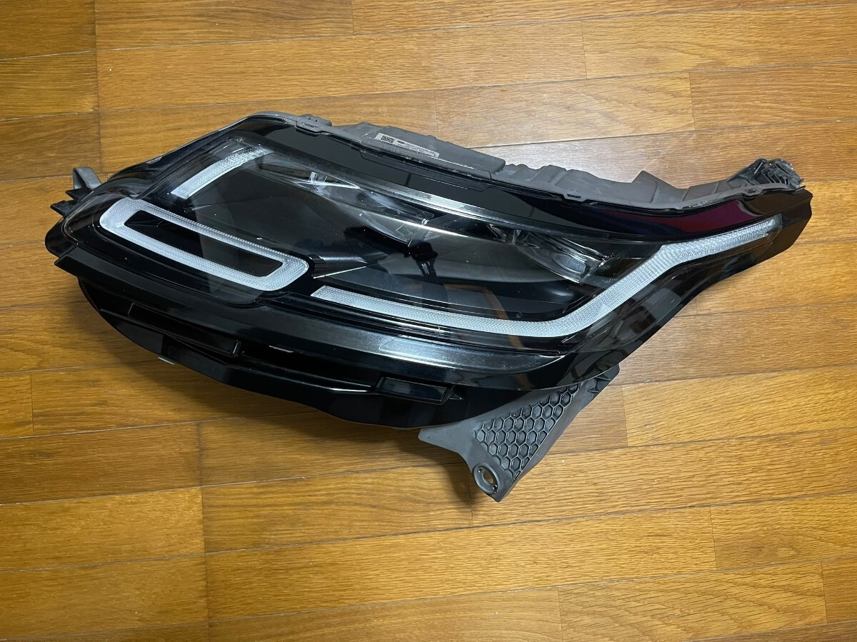 30 アルファード 前期 ヘッドライト コンピューター 81108-58340の落札