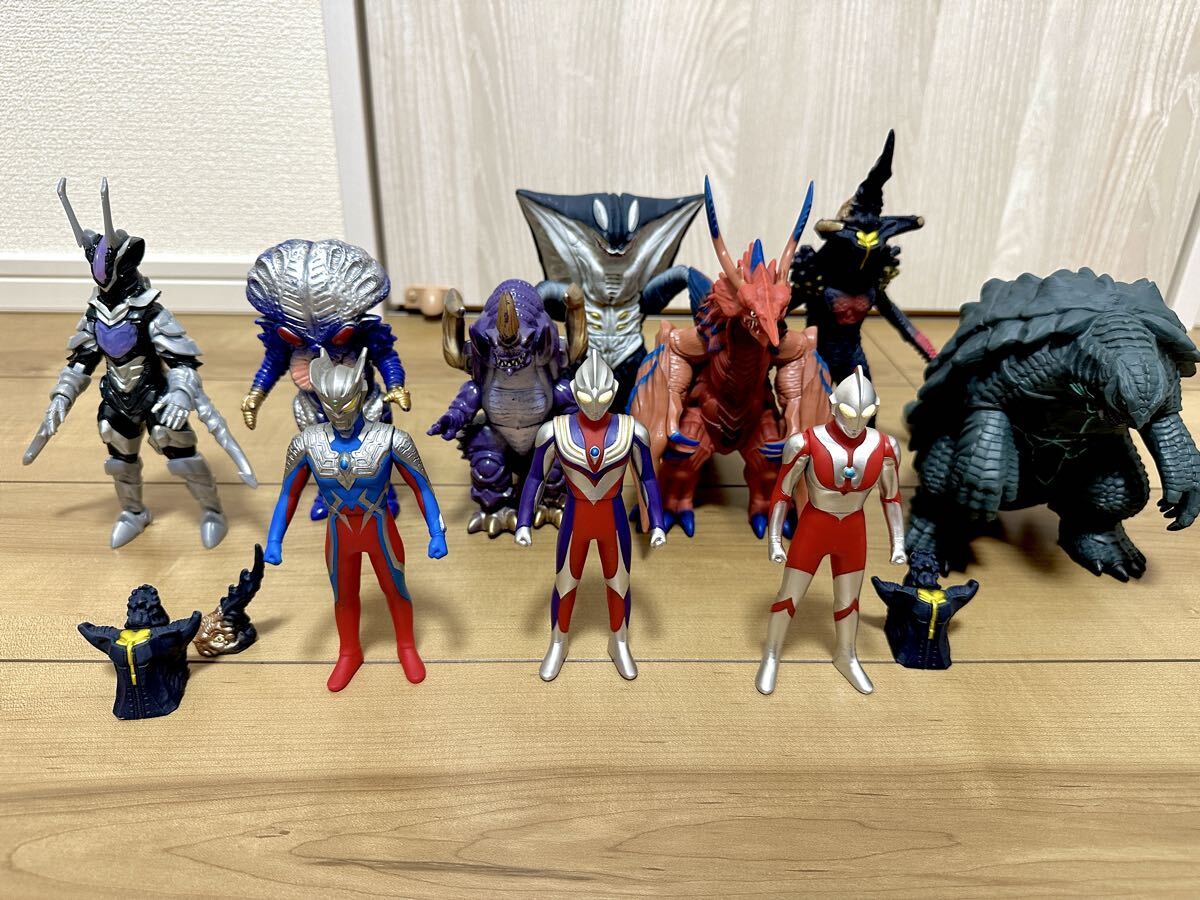 新品】バンダイ ウルトラマンティガ 怪獣フィギュアセット ウルトラ