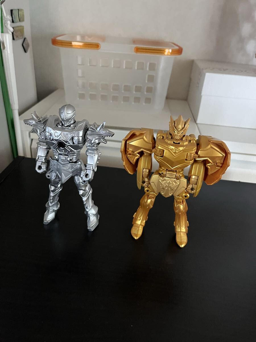 魔法戦隊マジレンジャー ゴールドマジフェニックス シルバーウルザード