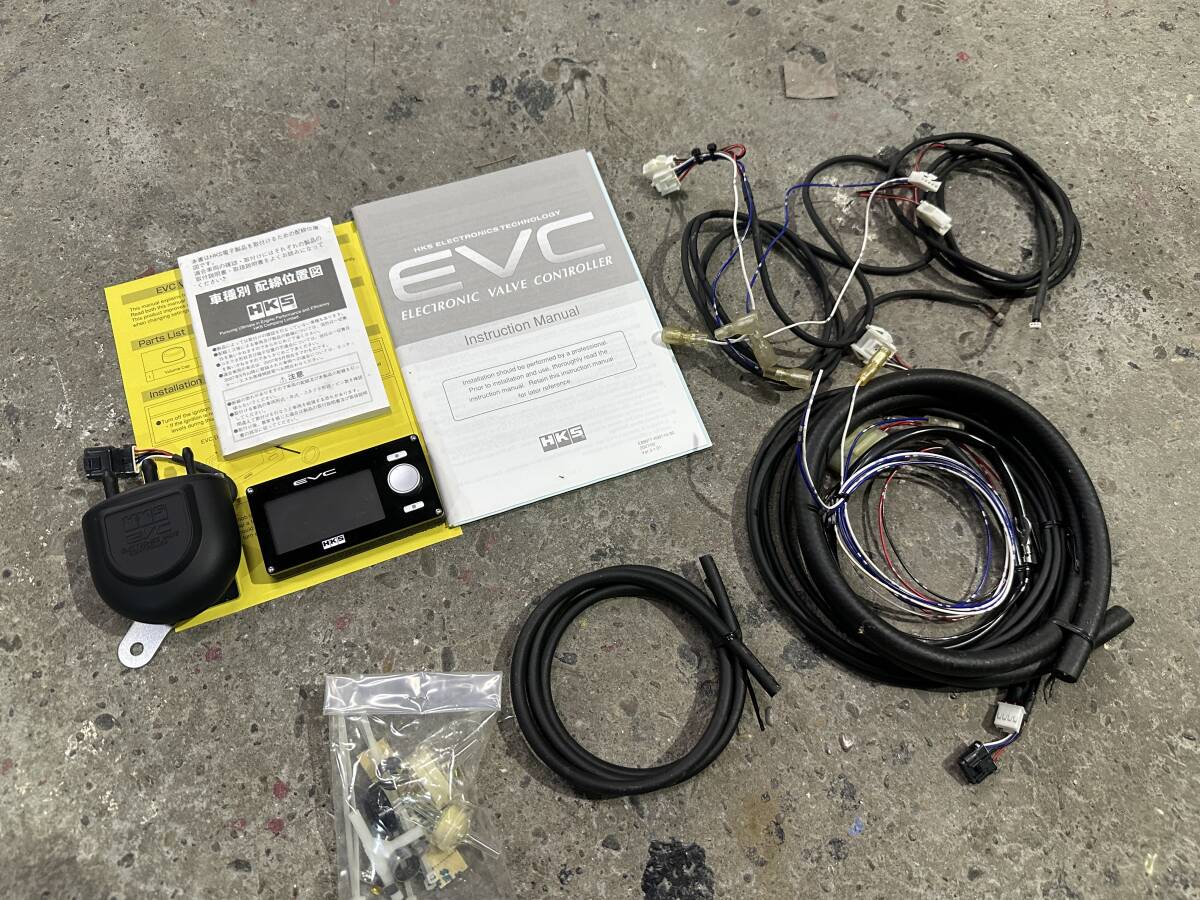 中古】廃盤 TRUST トラスト 機械式 ブーストコントローラー T.V.V.C