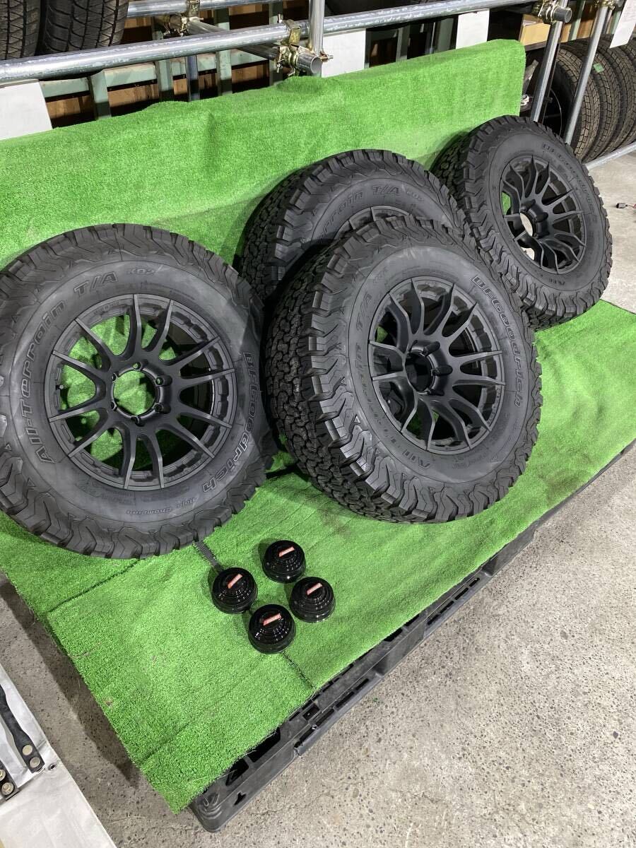 蛍光オレンジ！【 中古4本セット 】RAYS グラムライツ57D 17インチ 9J