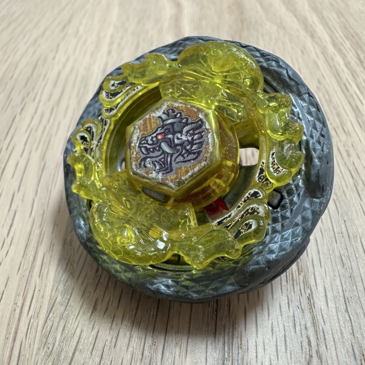 新品】【未開封】 ベイブレード デスケツァルコアトル 125RDF メタル