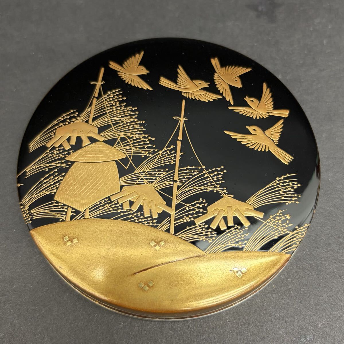 輪島塗　茶杓 蒔絵 竹紋様　千雅作 共箱入り　金蒔絵 中古】最高峰蒔絵師 輪島塗 一后一兆 本金螺鈿細工 春草蒔絵 見返蝶