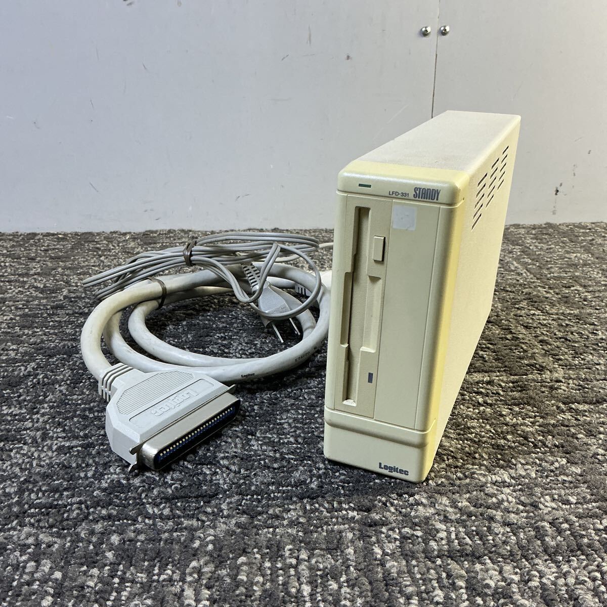Logitec 3.5インチ フロッピーディスクドライブ LFD-331中古新品 やや傷や汚れあり】Logitec DVDディスクドライブ M-DISC対応 TypeC