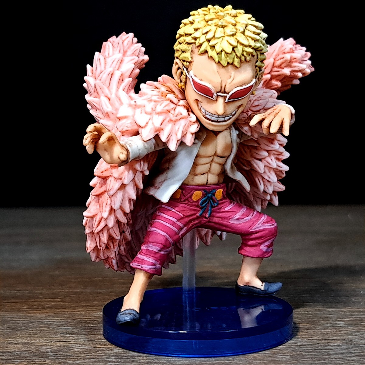 新品同様 海外フィギュア pop p.o.p改造 リペイント ドフラミンゴ 若い