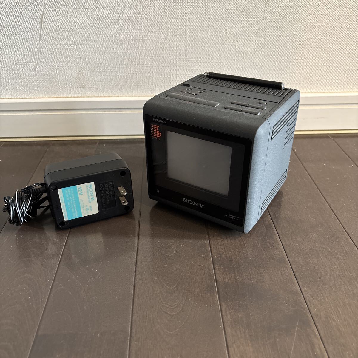 SONY ソニー 88年製 小型 カラーテレビ 4インチ KV-4SV1 インデックス