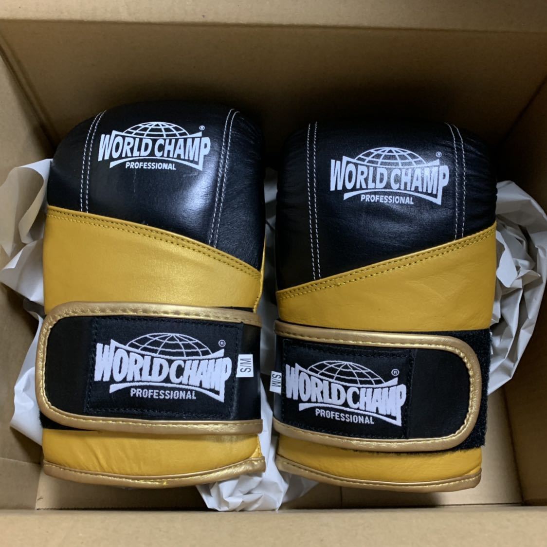 新品 新品 ワールドチャンプ パンチンググローブ ボクシンググローブ 格闘技 の落札情報詳細 ヤフオク落札価格情報 オークフリー スマートフォン版