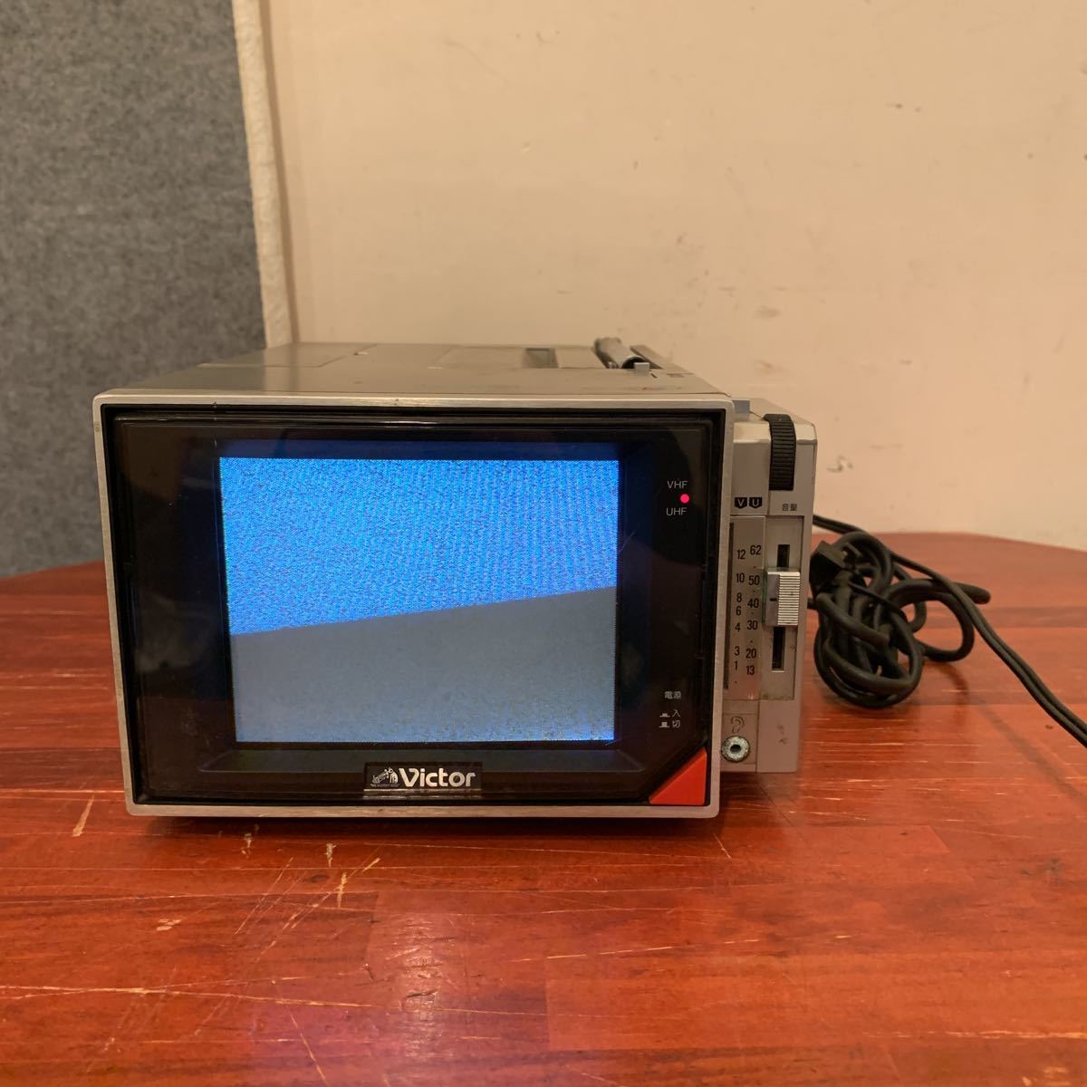 Victor ポータブルカラーテレビ CX-64 ビクター MULTI-PURPOSE COLOR