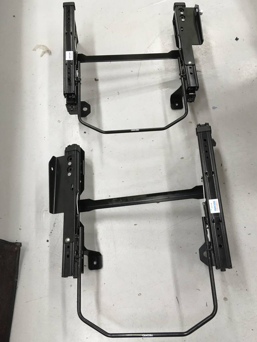 ほぼ未使用フィアットアバルトレカロRECARO SP-G シートレール