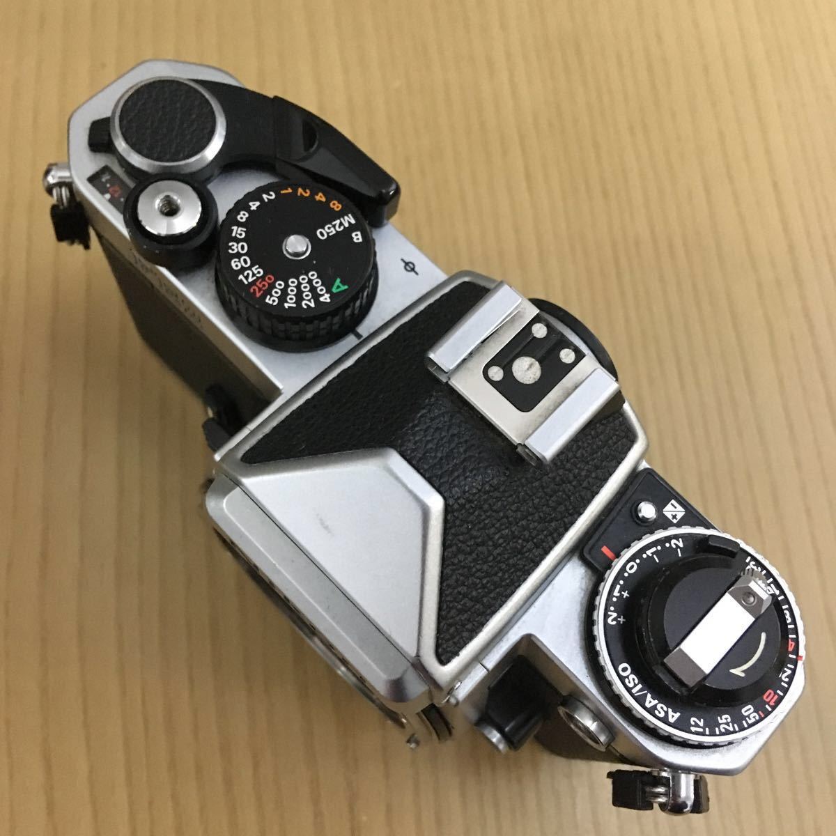 Nikon FE2 シルバー ボディ 動作も写りもOKです。シャッター切れ