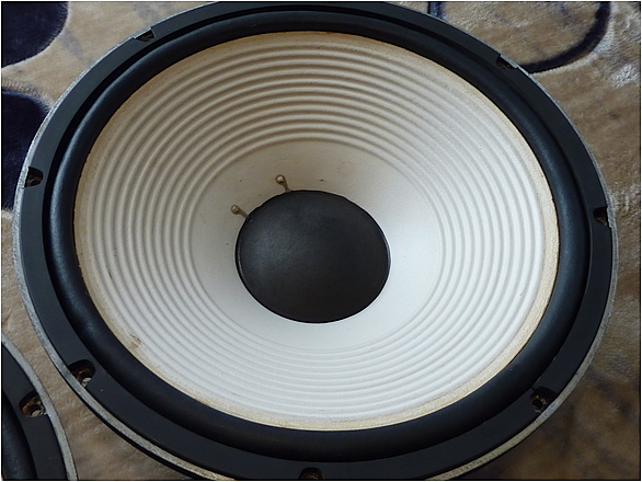 FOSTEX 40cmウーファーユニット FW400 自作シリコン浸透クロスエッジ