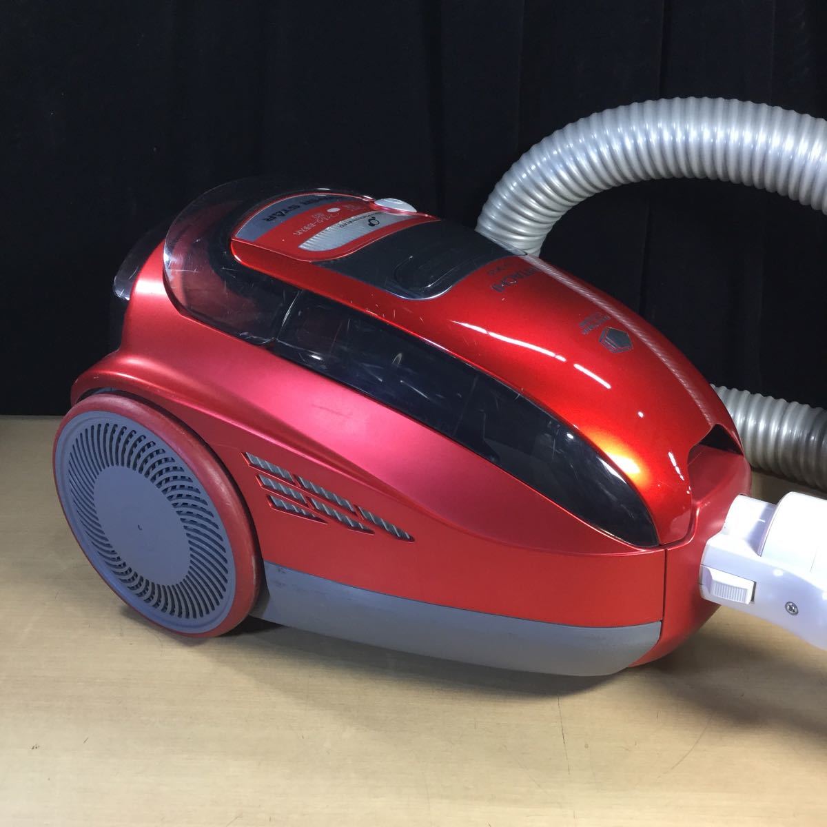 2007年製 HITACHI サイクロン掃除機 CV-SK20 中古品（041646) の落札